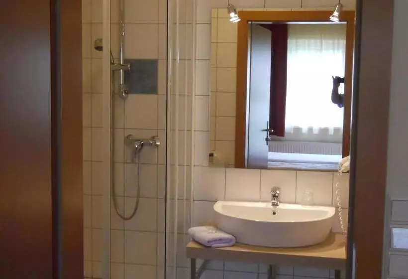 ベッドアンドブレックファースト Gästehaus Ehweiner