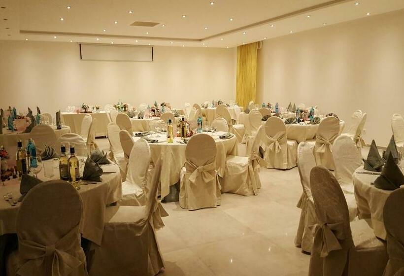 호텔 Amalfi Buttenwiesen