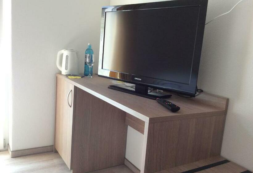 호텔 Amalfi Buttenwiesen