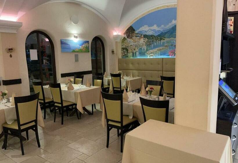 호텔 Amalfi Buttenwiesen