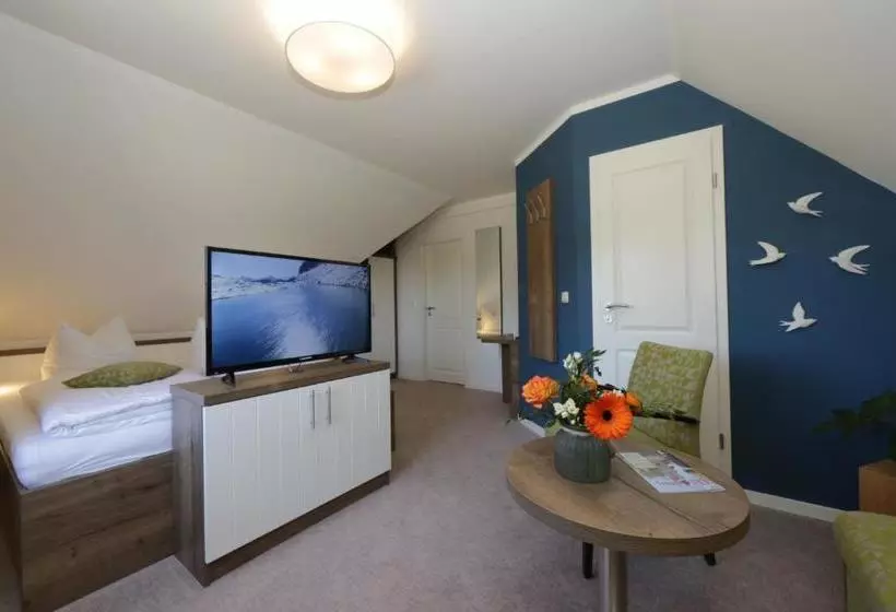 Hotelli Gasthof To`n Eikbom