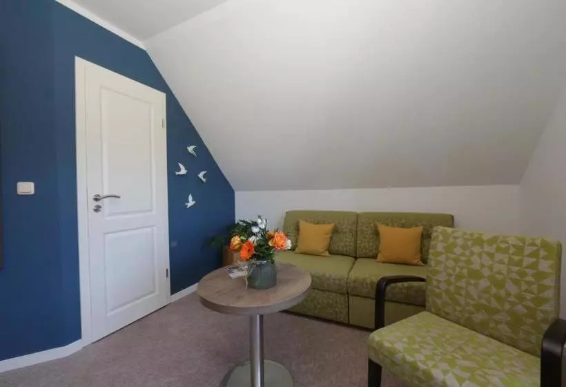 Hotelli Gasthof To`n Eikbom