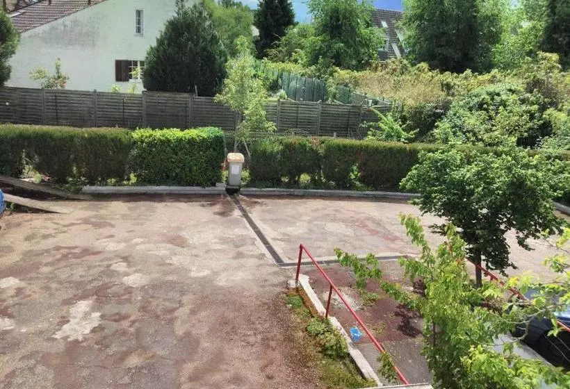 Hotelli Le Nouveau Monde