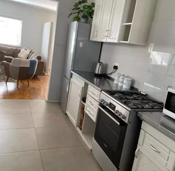 Hotelli Melkbos Holiday Accommodation