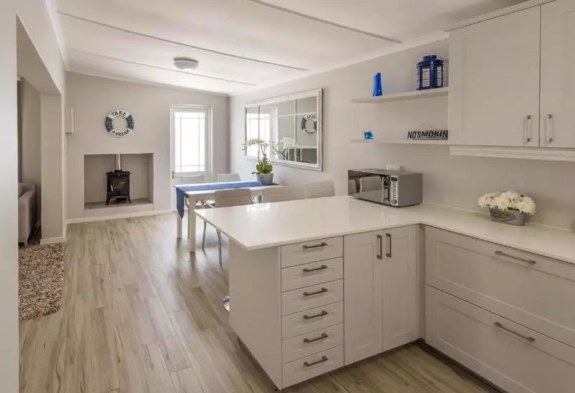 Hotelli Melkbos Holiday Accommodation