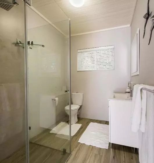 Hotelli Melkbos Holiday Accommodation