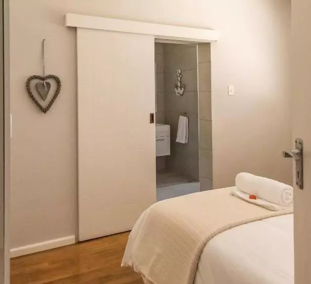 Hotelli Melkbos Holiday Accommodation