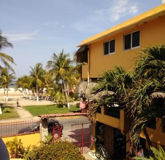 فندق Papaya Surf