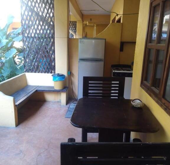 فندق Papaya Surf