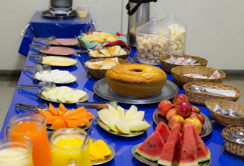 Отель Pinheral Palace