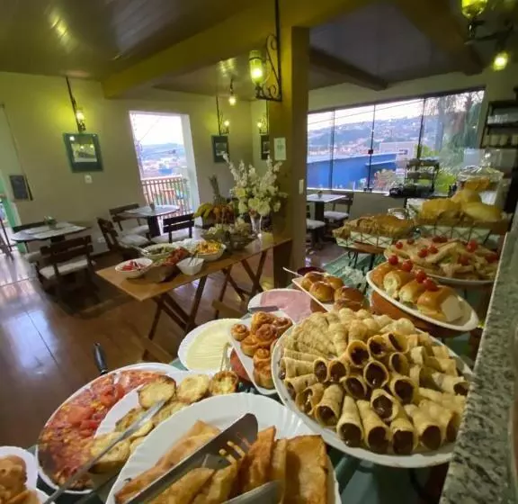 Hotelli Queiroz Palace