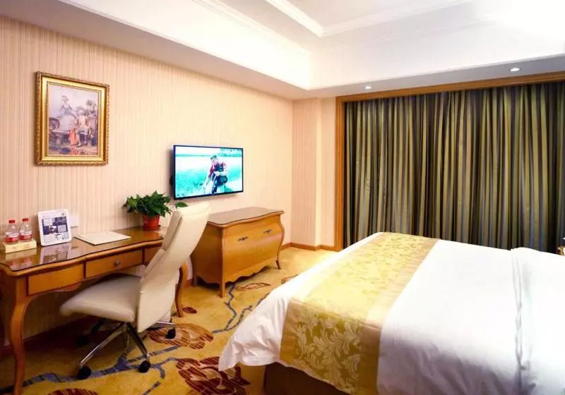 Hotelli Vienna Shanghai Meilanhu Metro Station