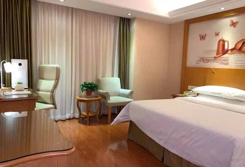 Hotelli Vienna Shanghai Meilanhu Metro Station