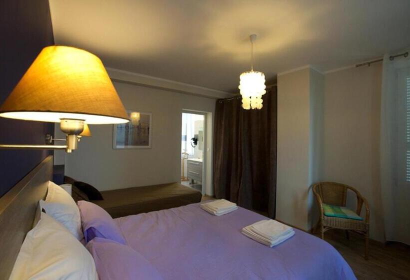 بنسيون Casa Sarrinca