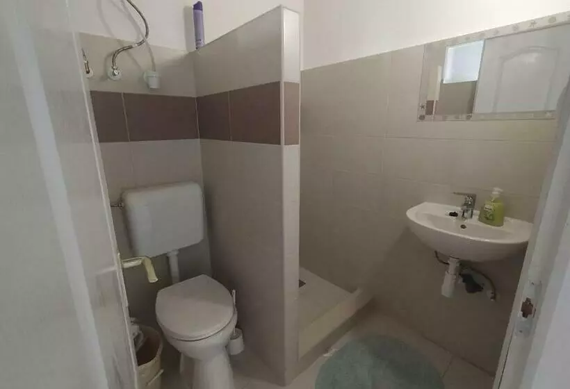 Majatalo Heni Vendégháza