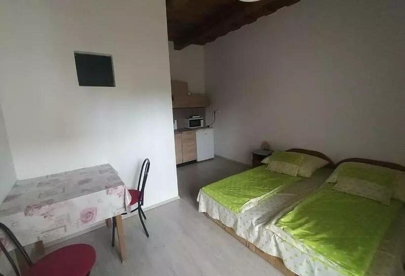 Majatalo Heni Vendégháza