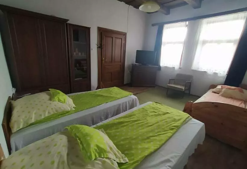 Majatalo Heni Vendégháza