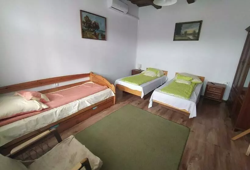 Majatalo Heni Vendégháza