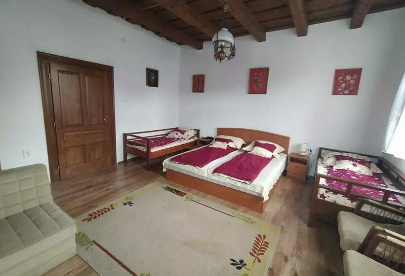 Majatalo Heni Vendégháza