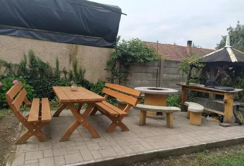 Majatalo Heni Vendégháza