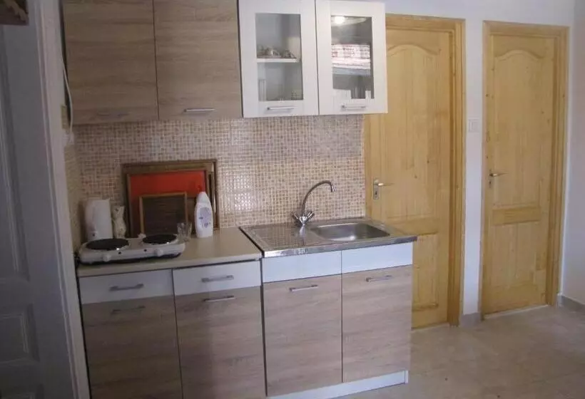 Majatalo Heni Vendégháza