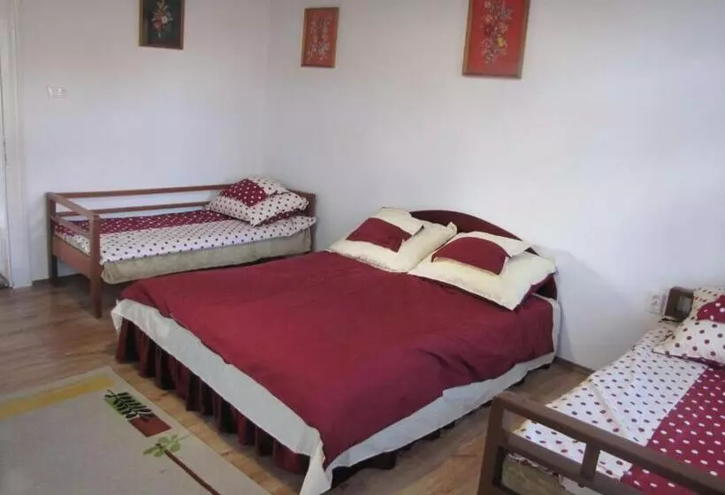 Majatalo Heni Vendégháza