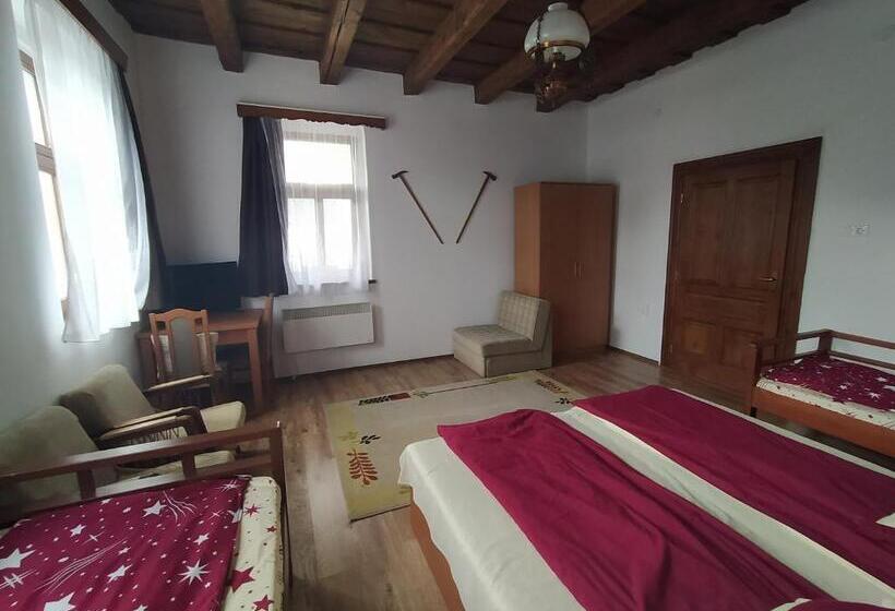 פנסיון Heni Vendégháza