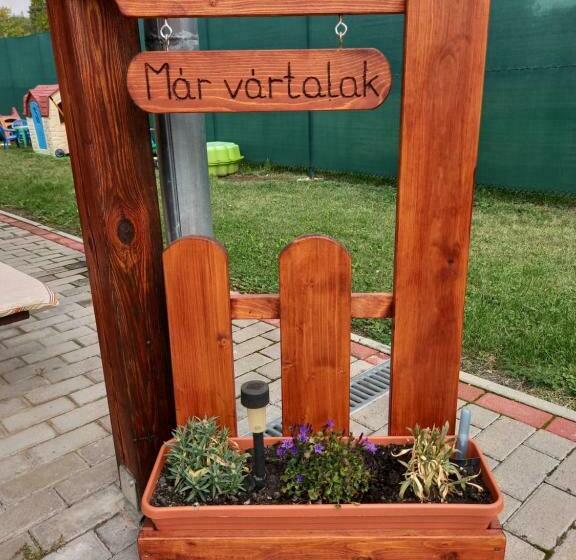 膳宿费 Jucus Vendégház