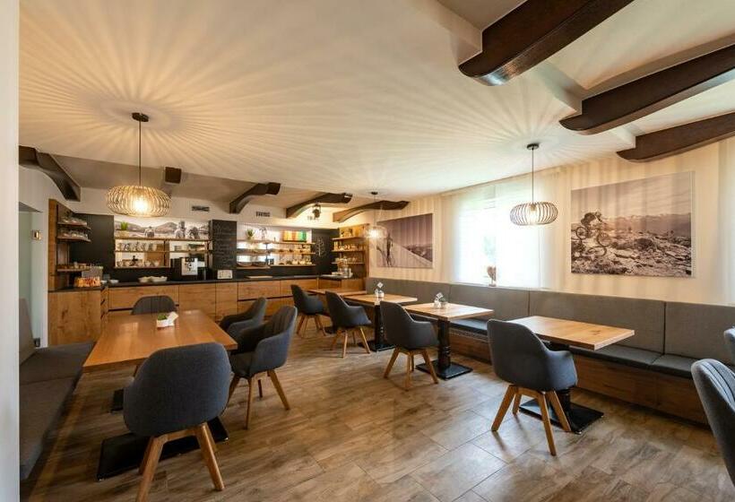 Majatalo Konditorei Binder