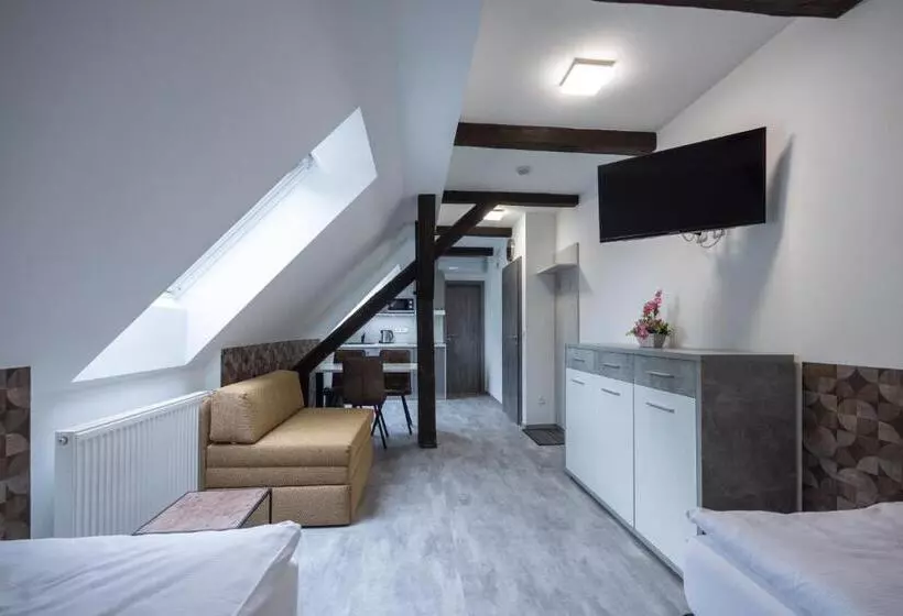 Majatalo Penzion Rozhovice