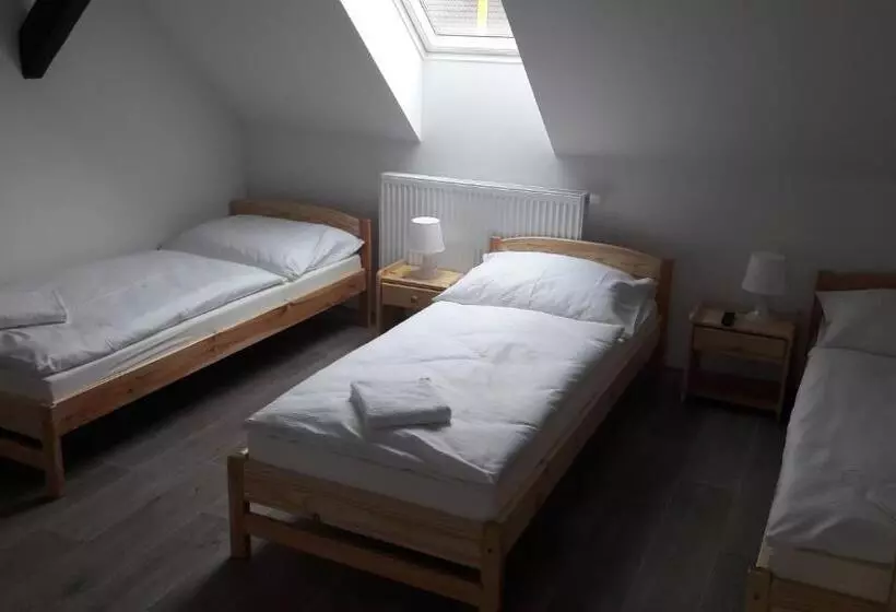 Majatalo Penzion Rozhovice