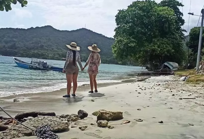 ユースホステル Hostal Hilltop Sapzurro