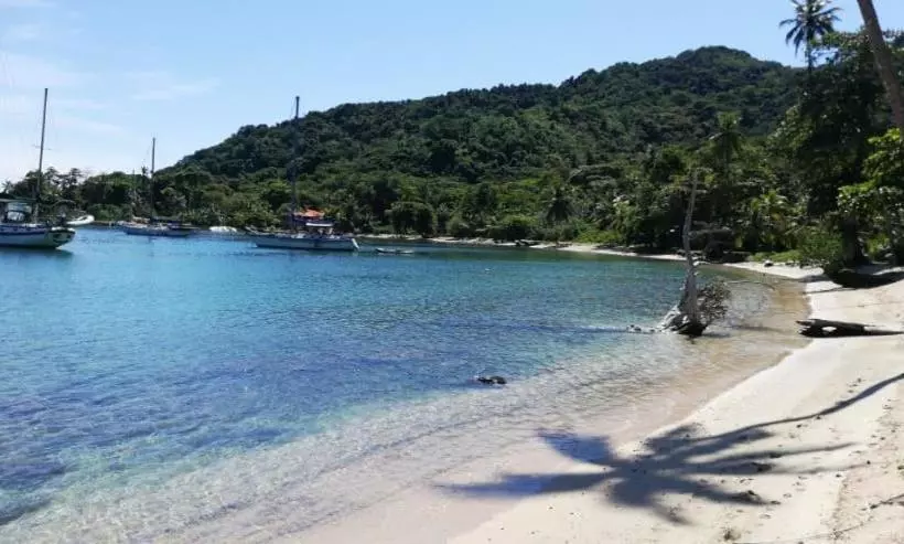 ユースホステル Hostal Hilltop Sapzurro