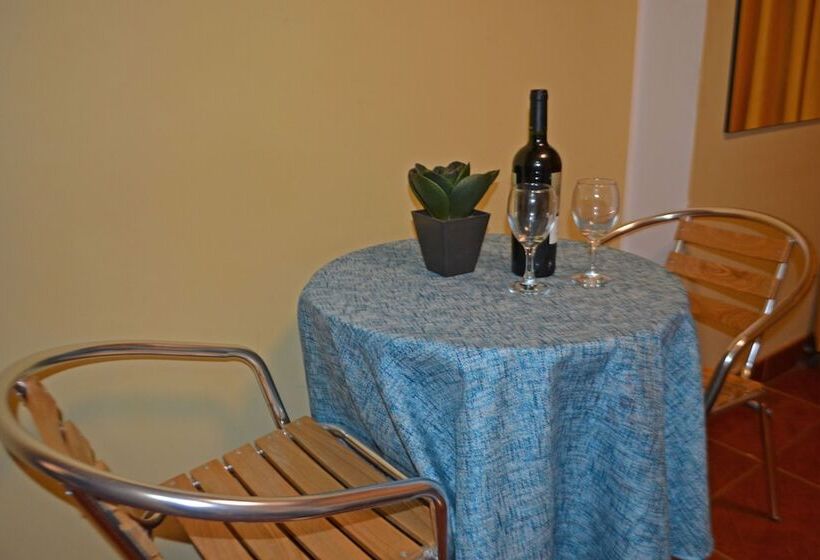 ユースホステル Mirage