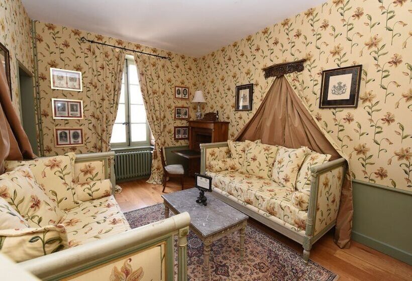 צימר Château De Maudetour