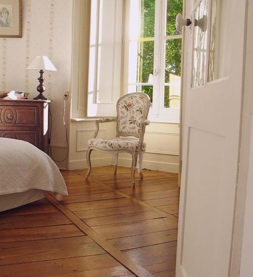 مبيت وإفطار Château De Sédaiges