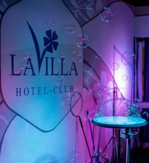 هتل Club La Villa