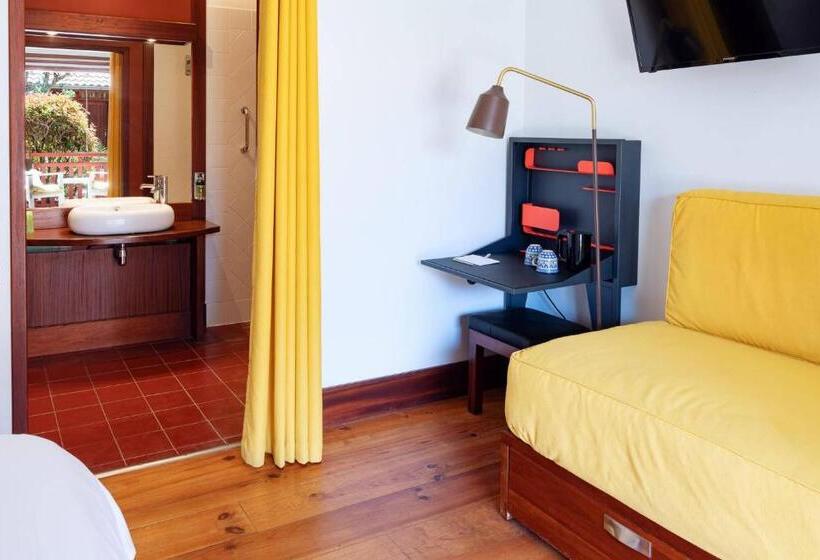 Отель De La Plage