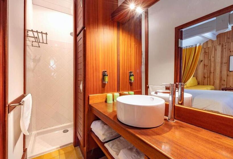 Отель De La Plage