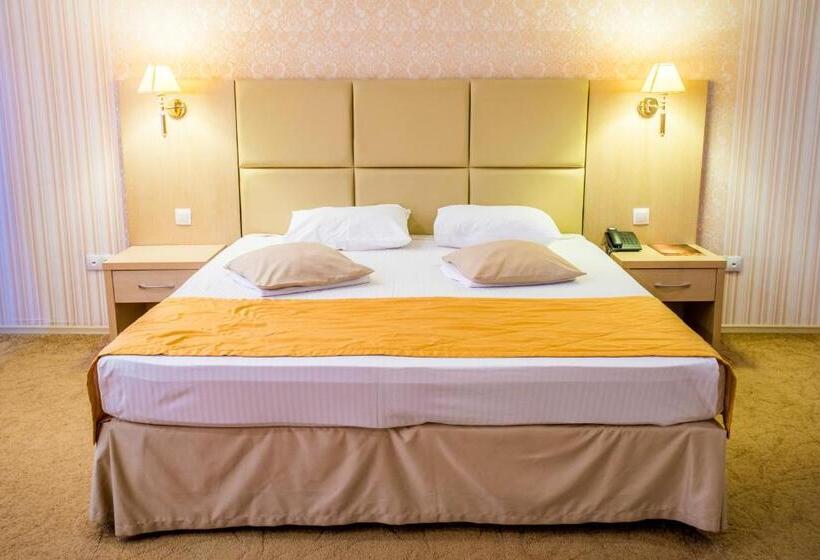 בית מלון כפרי Meridian