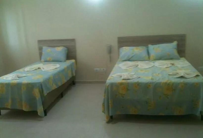 ホテル Pousada Braúna