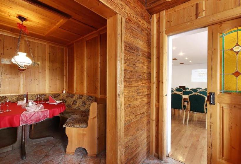 فندق Stara Skola