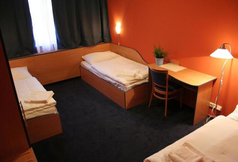 בית מלון כפרי U Milína