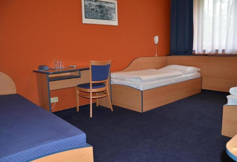 בית מלון כפרי U Milína