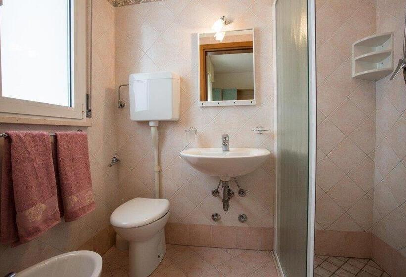 فندق Villa Zavatta B&b   Rooms & Apartments