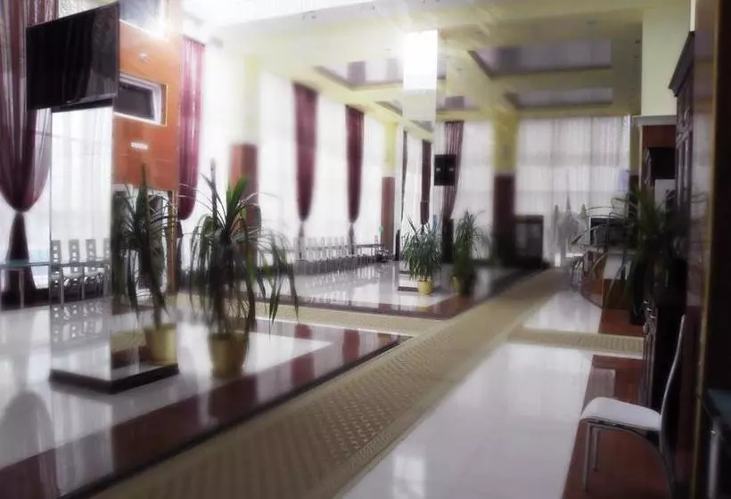 ホテル Zolotie Peski