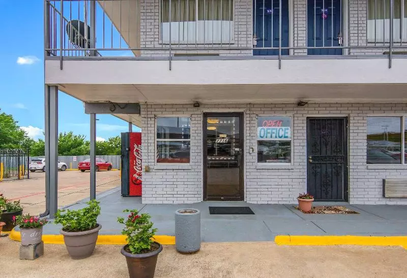 Motelli Knights Inn North Richland Hills