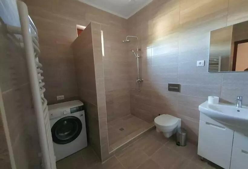 Majatalo Bereg Travel