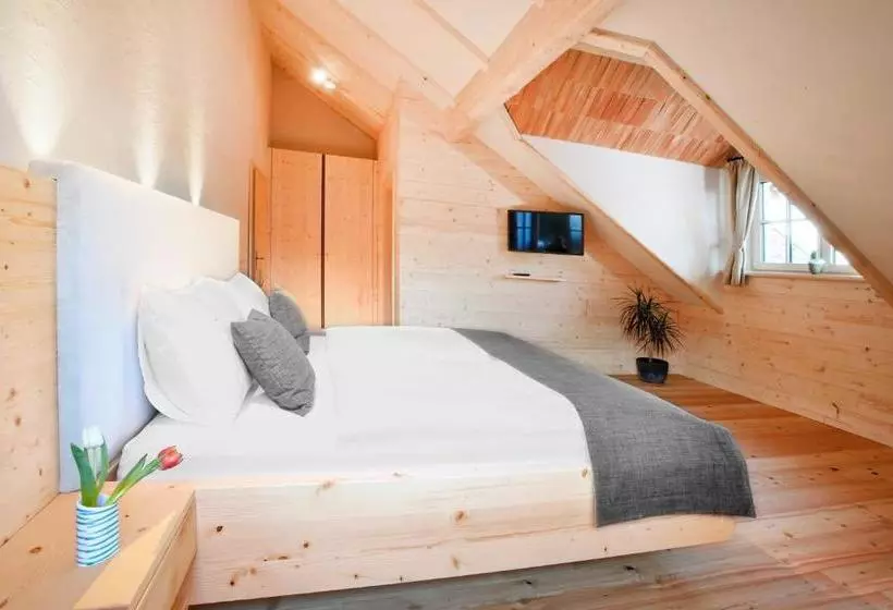 ペンション Florineum