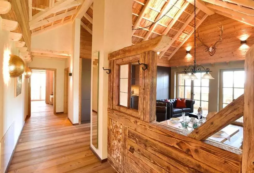 ペンション Florineum